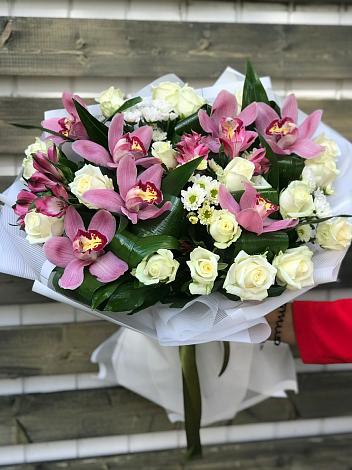 Букет цветов из: Розы и Хризантемы в Липецке